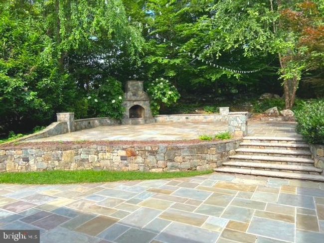 8820 Burning Tree Rd, House other with 6 bedrooms, 7 bathrooms and null parking in BETHESDA MD | Image 9