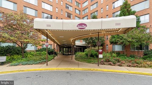 1005-1111 Arlington Boulevard, ARLINGTON, VA, 22209 | Card Image