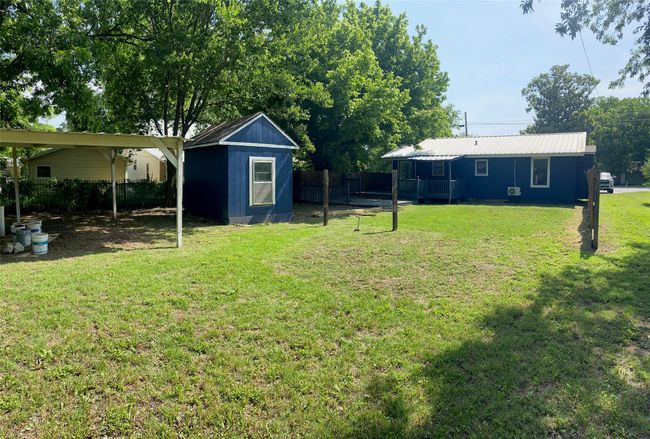 302 S Main St, House other with 2 bedrooms, 1 bathrooms and null parking in Rising Star TX | Image 4