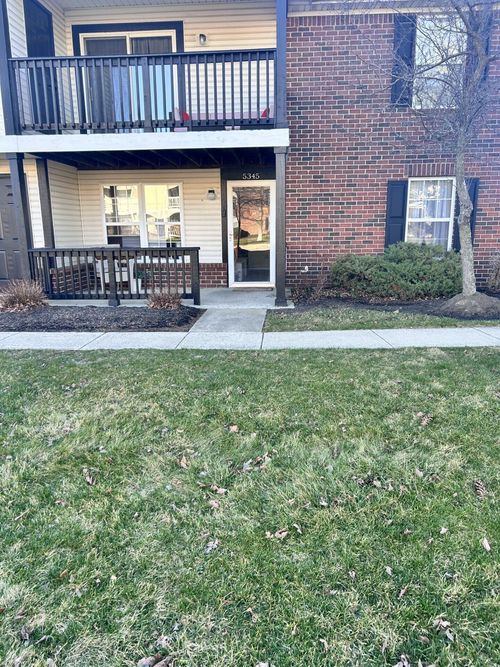 5345 Cypress Chase, Columbus, OH, 43228-7212 | Card Image