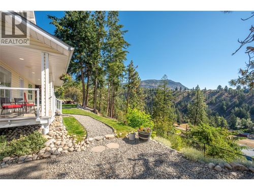 4123 Ponderosa Dr, Peachland, BC, V0H1X5 | Card Image