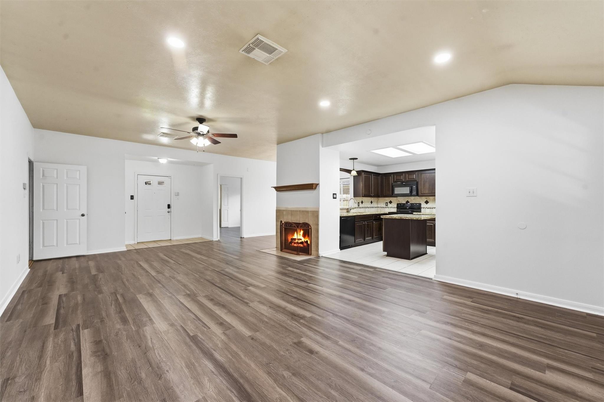 Residential in Crosby 5