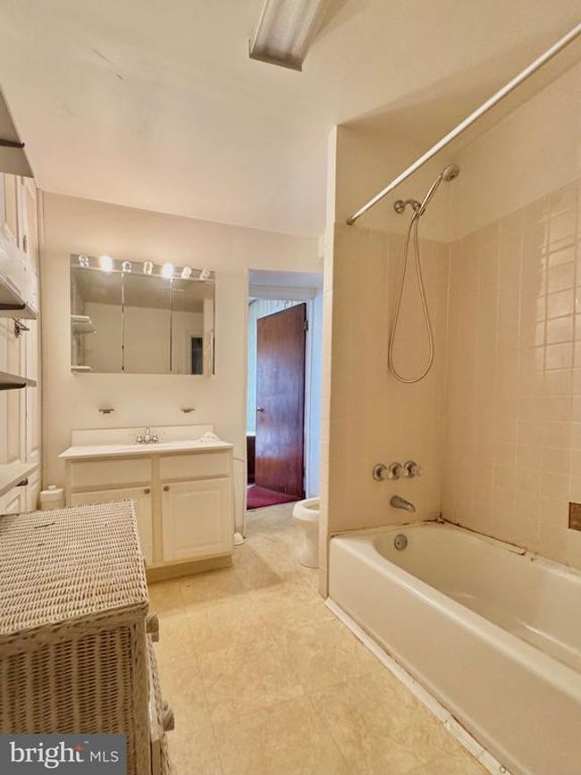 437 N 41 St St, Home with 4 bedrooms, 2 bathrooms and null parking in PHILADELPHIA PA | Image 8