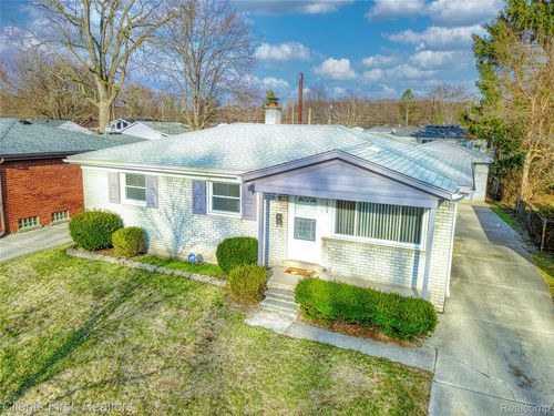 1603 Regene St, Westland, MI, 48186-9727 | Card Image