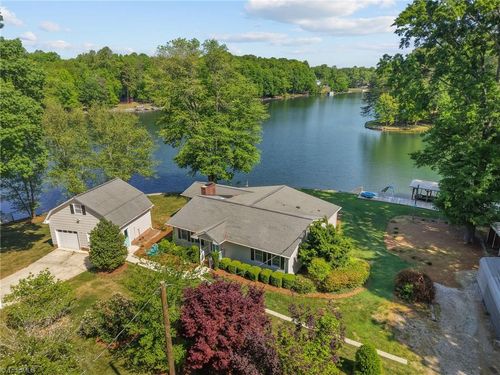 3910 Waterton Rd, Summerfield, NC, 27358-9143 | Card Image