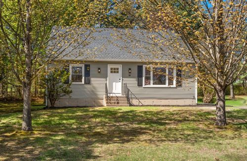 16 Picard Cir, Easthampton, MA, 01027-2668 | Card Image
