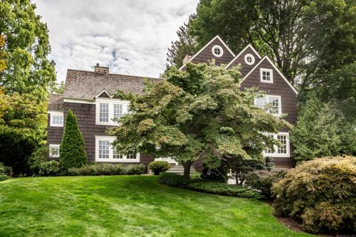 320 N Steele Rd, West Hartford, CT, 06117-2231 | Card Image