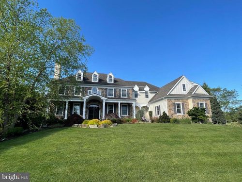 1024 Brick House Farm Ln, Newtown Square, PA, 19073-2780 | Card Image
