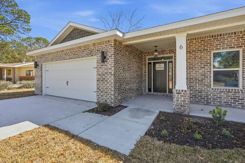 6 Kohler Dr, Mary Esther, FL, 32569-1814 | Card Image