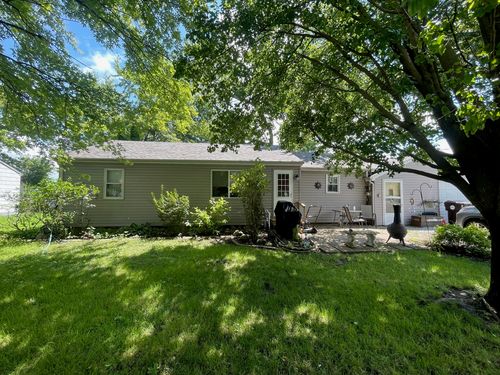 546 Dogwood Dr, Arthur, IL, 61911-1101 | Card Image