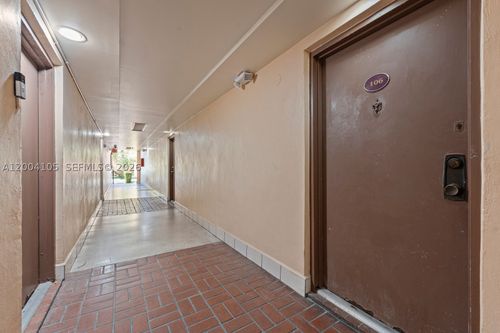 106-9440 W Flagler St, Miami, FL, 33174-2026 | Card Image