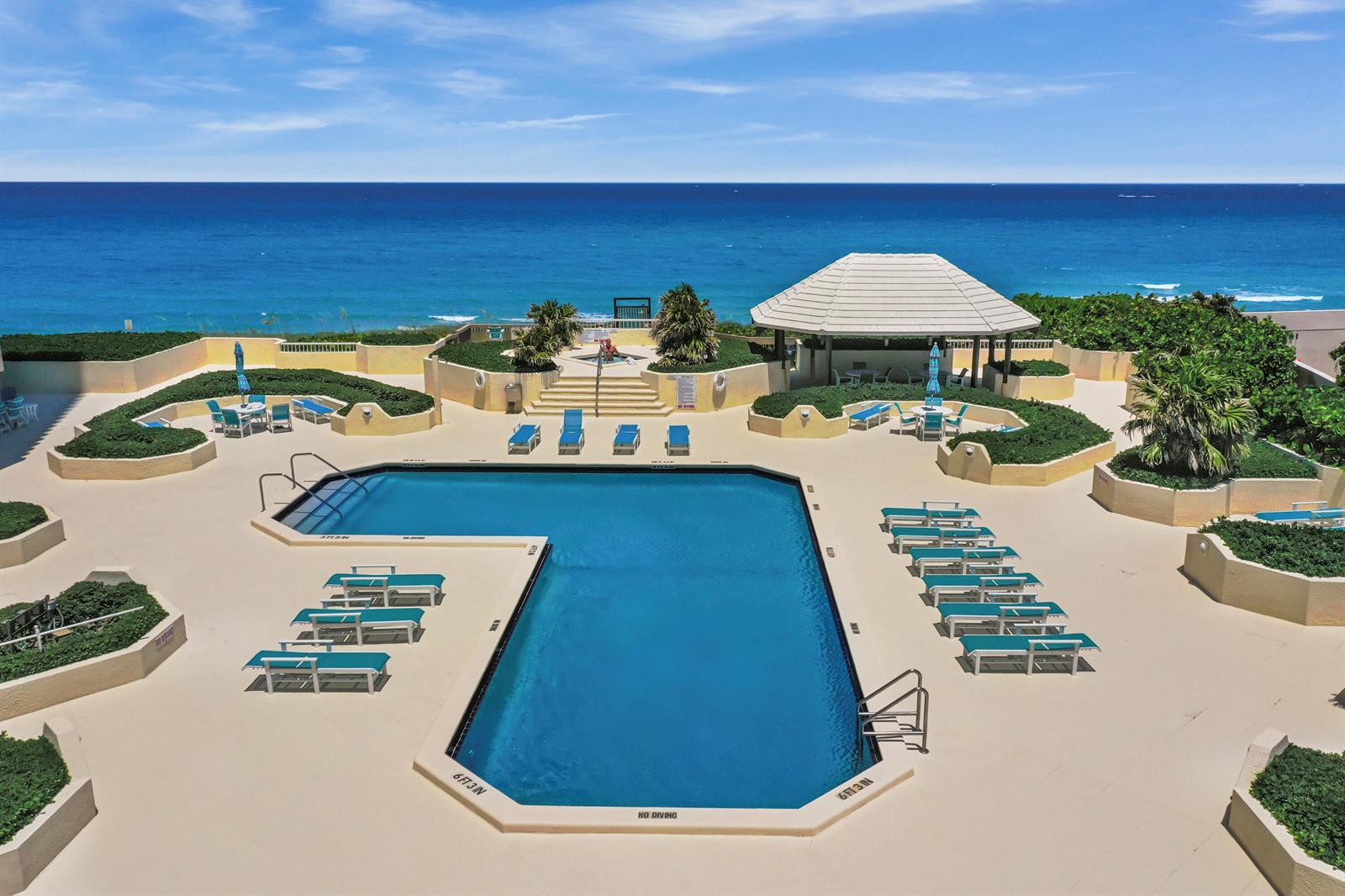 Residential in Singer Island 2