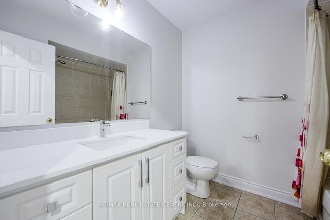 359 Bussel Cres, House attached with 3 bedrooms, 3 bathrooms and 1 parking in Milton ON | Image 23