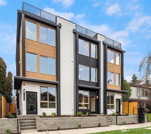 b-2636 Nw 56th St, Seattle, WA, 98107-4116 | Card Image