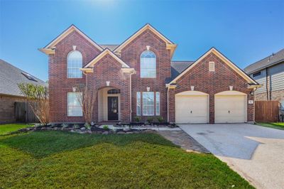 This stunning home features brand-new landscaping, NEW ROOF and AC making it the perfect start for your next chapter | Image 1