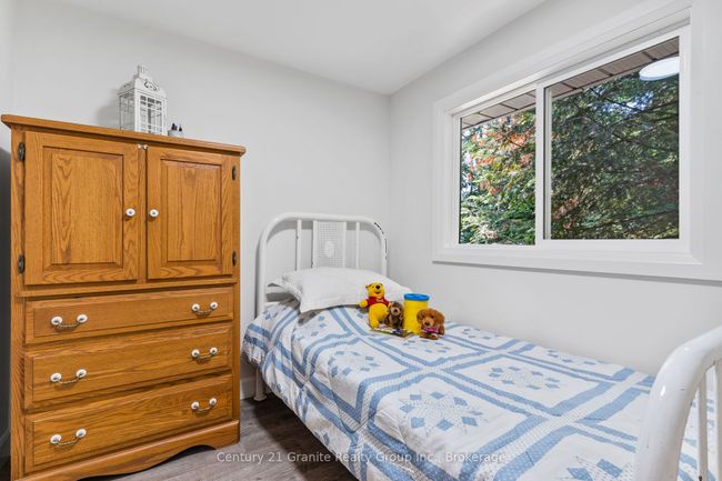 10979 Highway 118, House other with 3 bedrooms, 1 bathrooms and 8 parking in Algonquin Highlands ON | Image 13