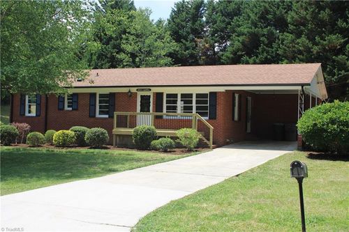 1118 Timberlane, Asheboro, NC, 27205-7147 | Card Image