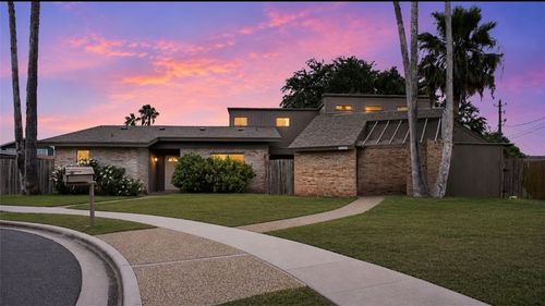5053 Middlecoff Circle, Corpus Christi, TX, 78413 | Card Image