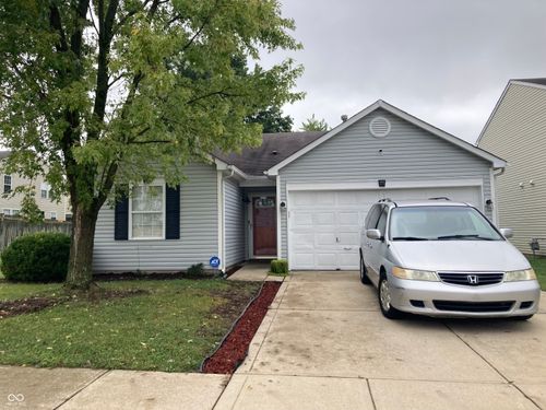 75 Declaration Dr, Greenwood, IN, 46143-7612 | Card Image