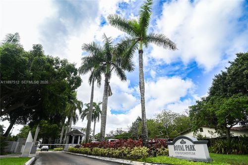 2h-110 Royal Park Dr, Oakland Park, FL, 33309-6526 | Card Image