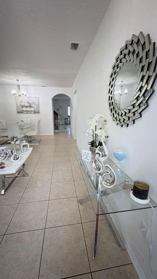 2316-2316 Se 24th Ave, Homestead, FL, 33035-2104 | Card Image