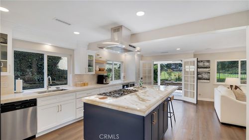826 Farmer Ln, Placentia, CA, 92870-4241 | Card Image