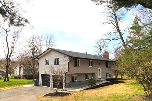 400 Old Route 304, New City, NY, 10956-5717 | Card Image