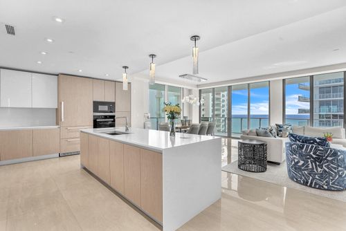 p-1202-3100 N Ocean Dr, Riviera Beach, FL, 33404-3214 | Card Image