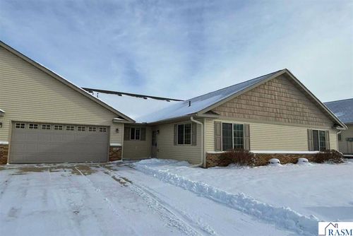 109 Nicklaus Path, Mankato, MN, 56001-7572 | Card Image