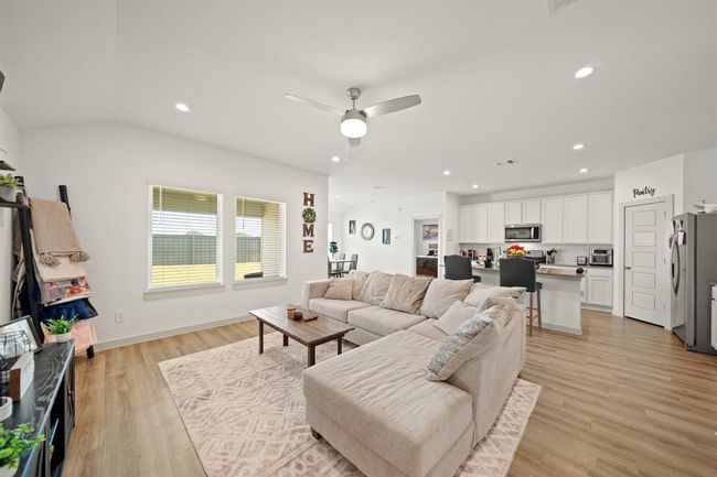 1103 Curly Angora Ct, House other with 4 bedrooms, 2 bathrooms and 2 parking in Rosharon TX | Image 23
