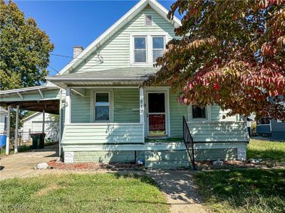 817 27 Street, House other with 3 bedrooms, 1 bathrooms and null parking in Vienna WV | Image 2