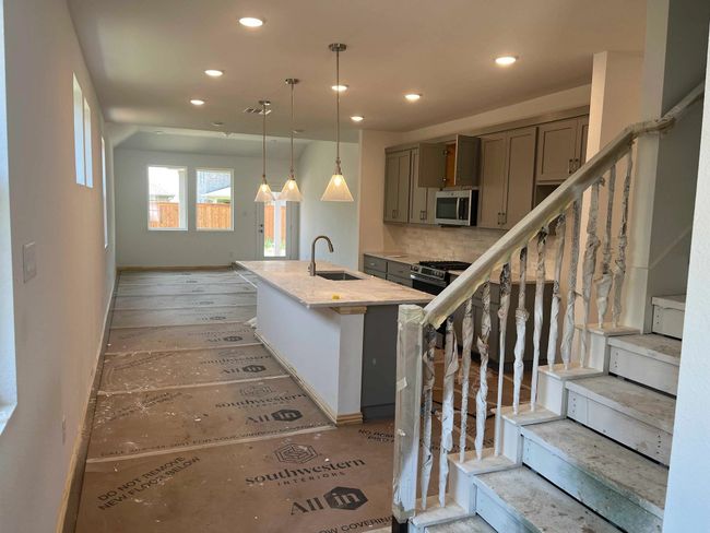 14130 Gallatin St, House other with 4 bedrooms, 3 bathrooms and null parking in Pilot Point TX | Image 5