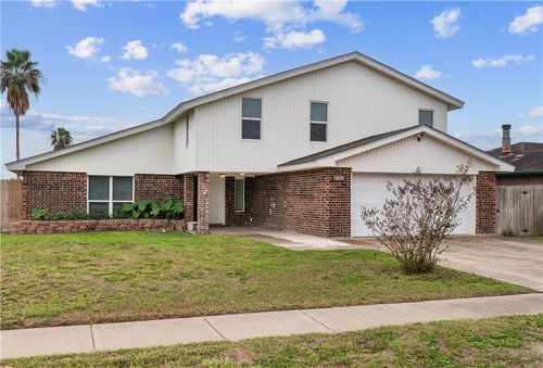 8101 Barrogate Dr, Corpus Christi, TX, 78409-2101 | Card Image