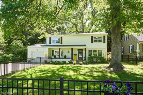 399 Mineola Ave, Akron, OH, 44320-1317 | Card Image