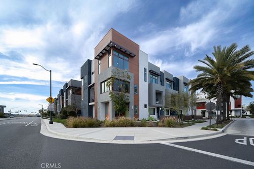 430 Transport, Tustin, CA, 92782-3761 | Card Image