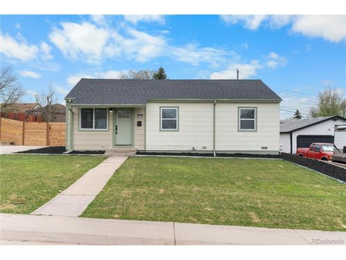 8880 Hoyt Dr, Thornton, CO, 80229 | Card Image