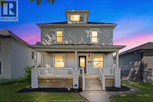 371 Curry Ave, Windsor, ON, N9B2B6 | Card Image