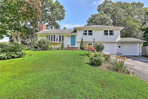 116 Sweetbriar Drive, Cranston, RI, 02920 | Card Image