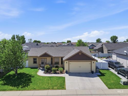 1045 W W 12th S, Mountain Home, ID, 83647-4901 | Card Image