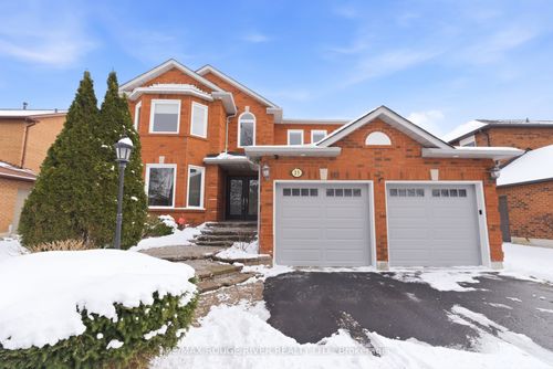 25 Glencedar Cres, Whitby, ON, L1R1X3 | Card Image