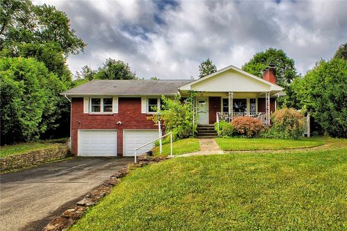 22 Stevenson Ave, Indiana, PA, 15701-2252 | Card Image