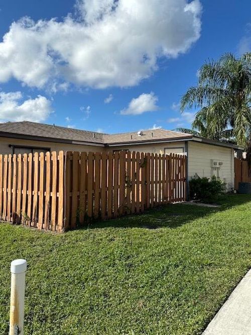 1800 My Pl, West Palm Beach, FL, 33417-4569 | Card Image