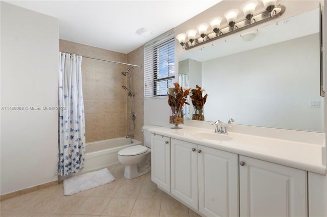 APT-903 - 8395 Sw 73 Rd Ave, Condo with 2 bedrooms, 3 bathrooms and null parking in Miami FL | Image 17