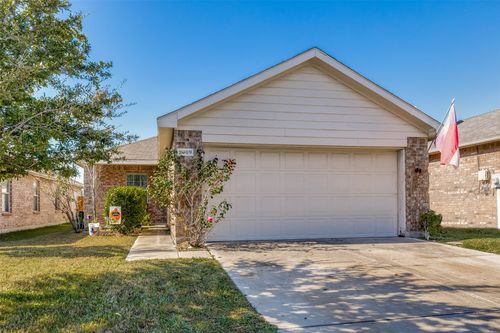 9009 Quarry Ridge Trl, Fort Worth, TX, 76244-5197 | Card Image