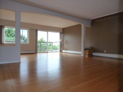 1144 Lawson Ave, West Vancouver, BC, V7T2E5 | Card Image