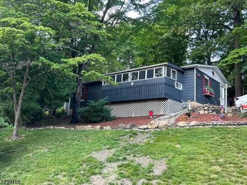 11 Northwood Dr, High Bridge, NJ, 08829-2212 | Card Image