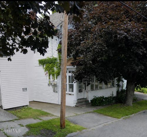 103 Glebe St, Johnstown, NY, 12095-2535 | Card Image