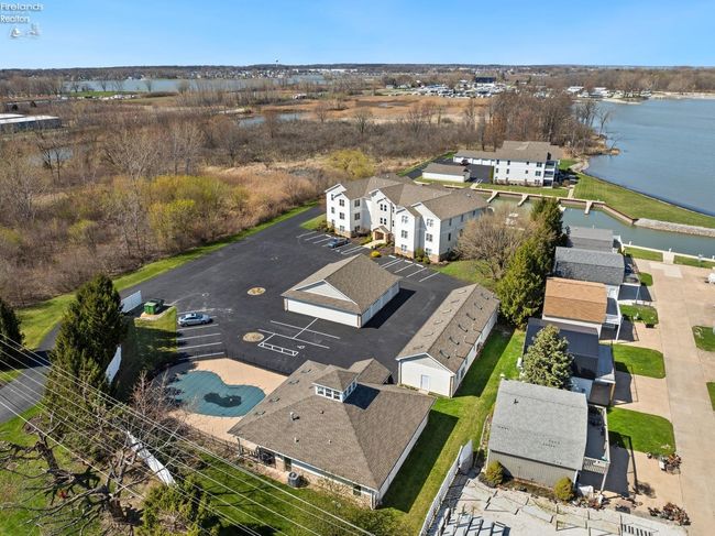 L3F - 6011 E Harbor Rd, Condo with 3 bedrooms, 2 bathrooms and 1 parking in Marblehead OH | Image 59