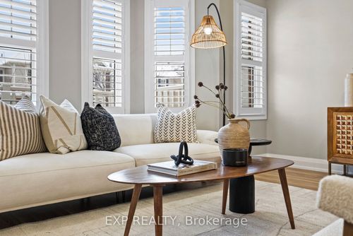 945 Deverell Pl, Milton, ON, L9T0M3 | Card Image