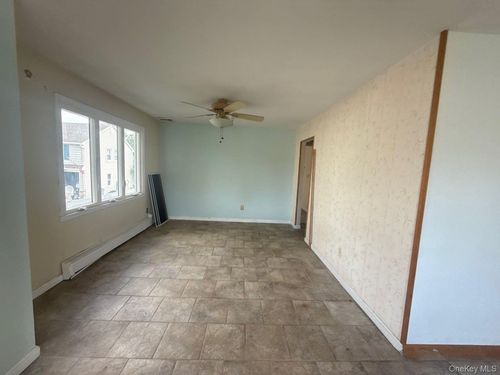 5 Court St E, East Rockaway, NY, 11518-2608 | Card Image